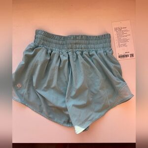 Lululemon Hotty Hot Shorts HR 2.5” Lined CYNB Cyan Blue Sz 2